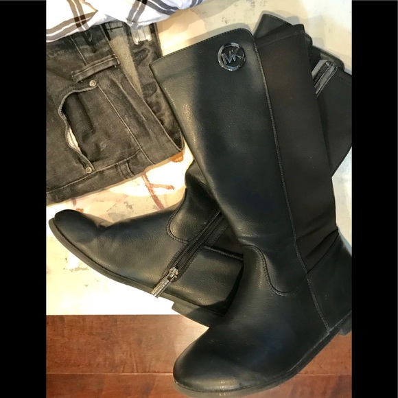 Michael Kors boots - Picture 1 of 3